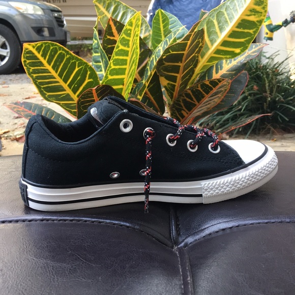 Kids' Chuck Taylor All Star Street Slip on Lo-Tops - Picture 4 of 8